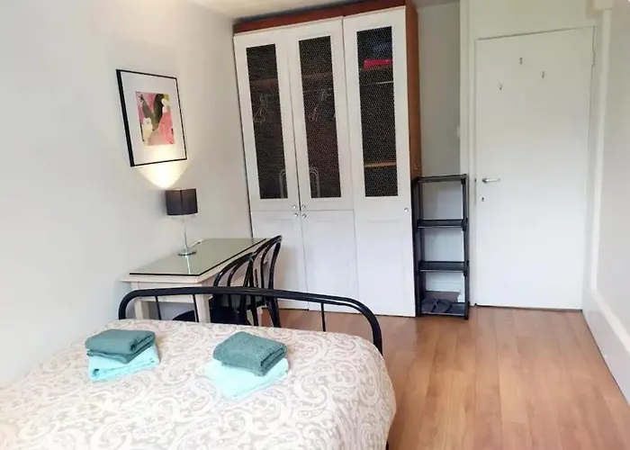 Nice Room In Battersea Park Zone 1